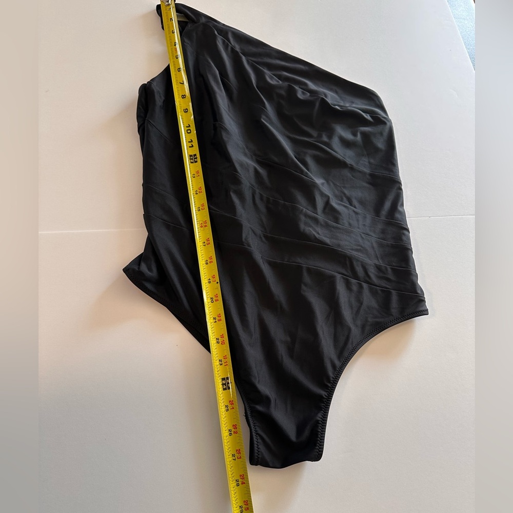 Summersalt The Sidestroke One-Shoulder One-Piece Swimsuit - Black 16 - Picture 7 of 7